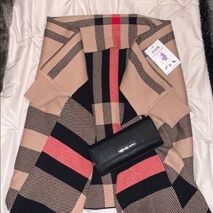 Burberry VIBES! Plaid Shawl